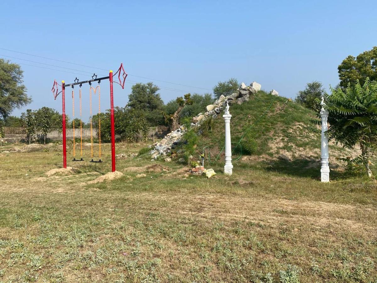 Modhera Sunrise Resort - Tents Bhungas Jungle Restaurants & Candlelight Dining Kalri 외부 사진