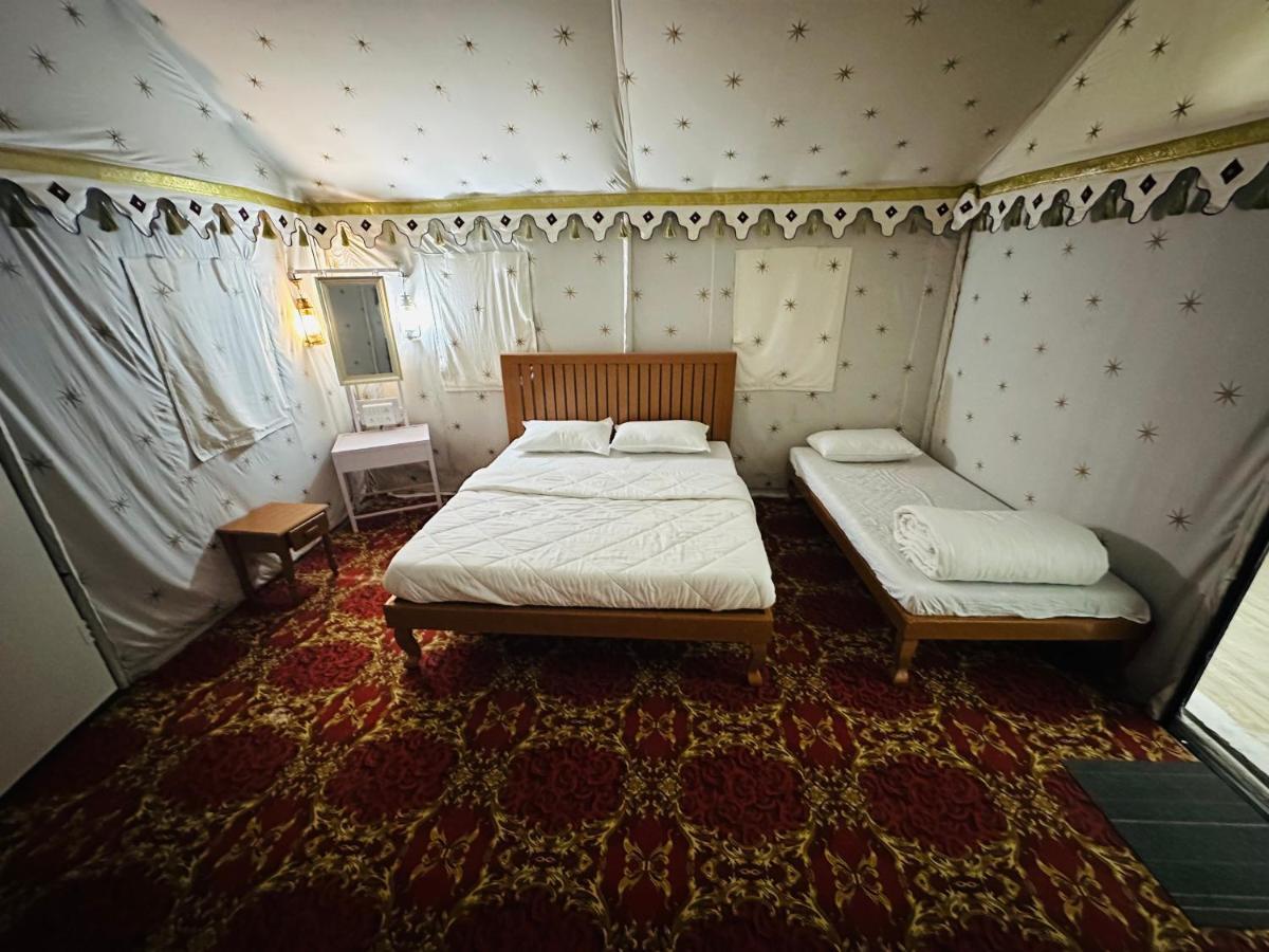 Modhera Sunrise Resort - Tents Bhungas Jungle Restaurants & Candlelight Dining Kalri 외부 사진
