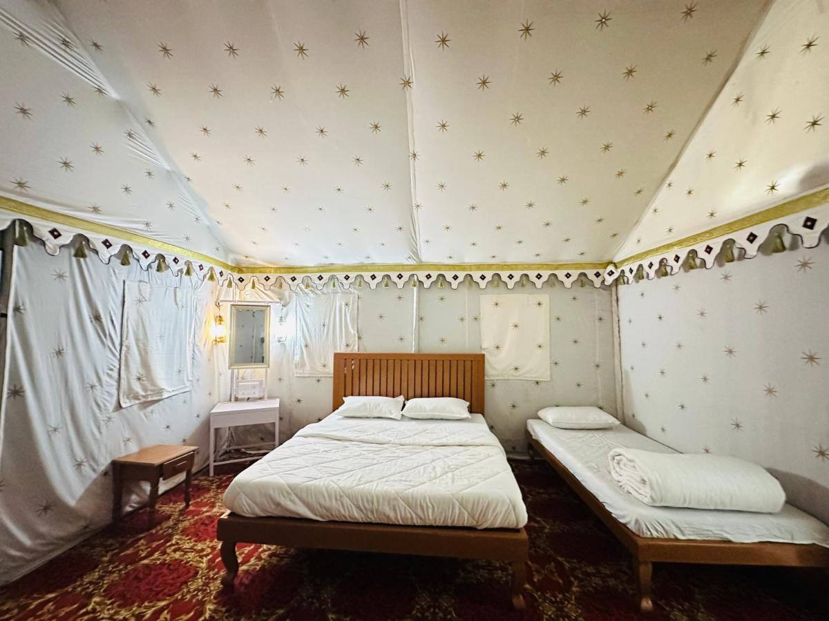 Modhera Sunrise Resort - Tents Bhungas Jungle Restaurants & Candlelight Dining Kalri 외부 사진