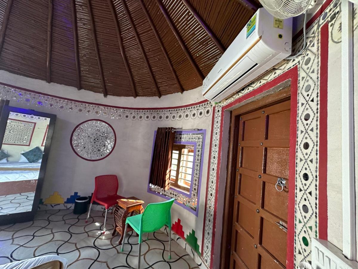 Modhera Sunrise Resort - Tents Bhungas Jungle Restaurants & Candlelight Dining Kalri 외부 사진
