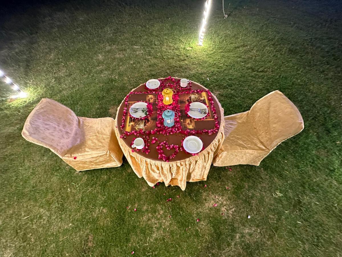 Modhera Sunrise Resort - Tents Bhungas Jungle Restaurants & Candlelight Dining Kalri 외부 사진