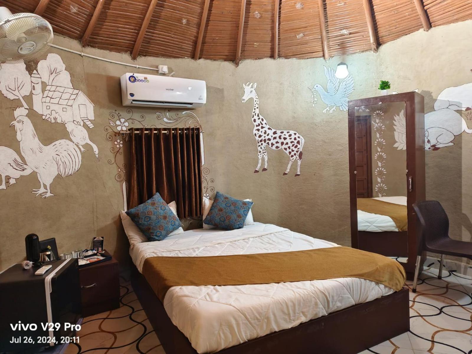 Modhera Sunrise Resort - Tents Bhungas Jungle Restaurants & Candlelight Dining Kalri 외부 사진